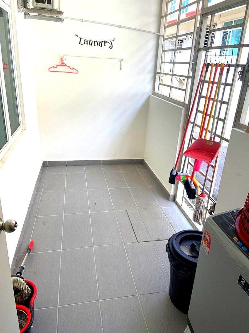 Villa Desaru 16Pax Family With Private Mini Pool & Jacuzzi Kota Tinggi Exterior foto